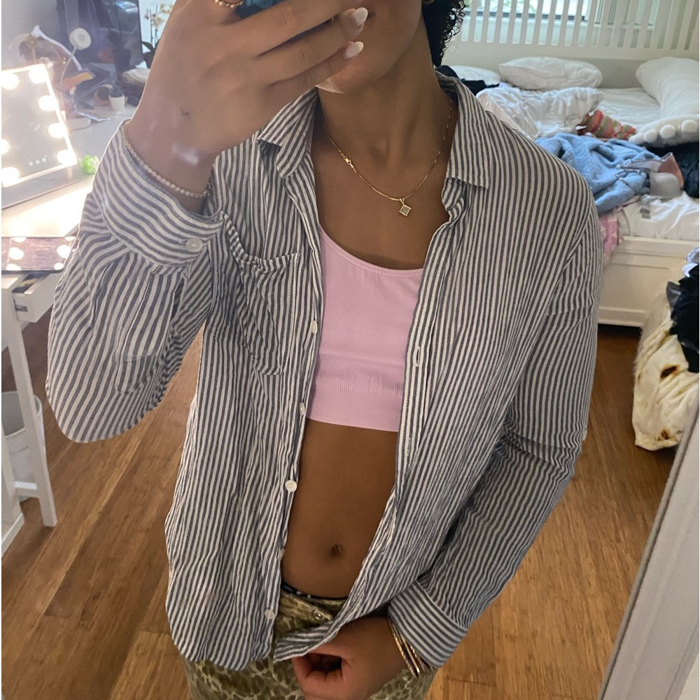 striped blue & white button down shirt 💝💝
